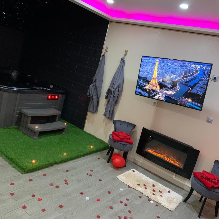 Emazen Hotel Lille Zewnętrze zdjęcie